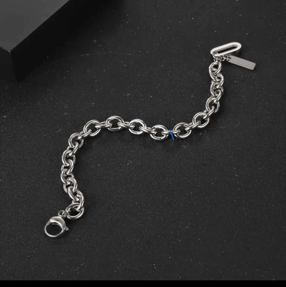 Brand New 8 inch Fashion Stainless Steel Bracket